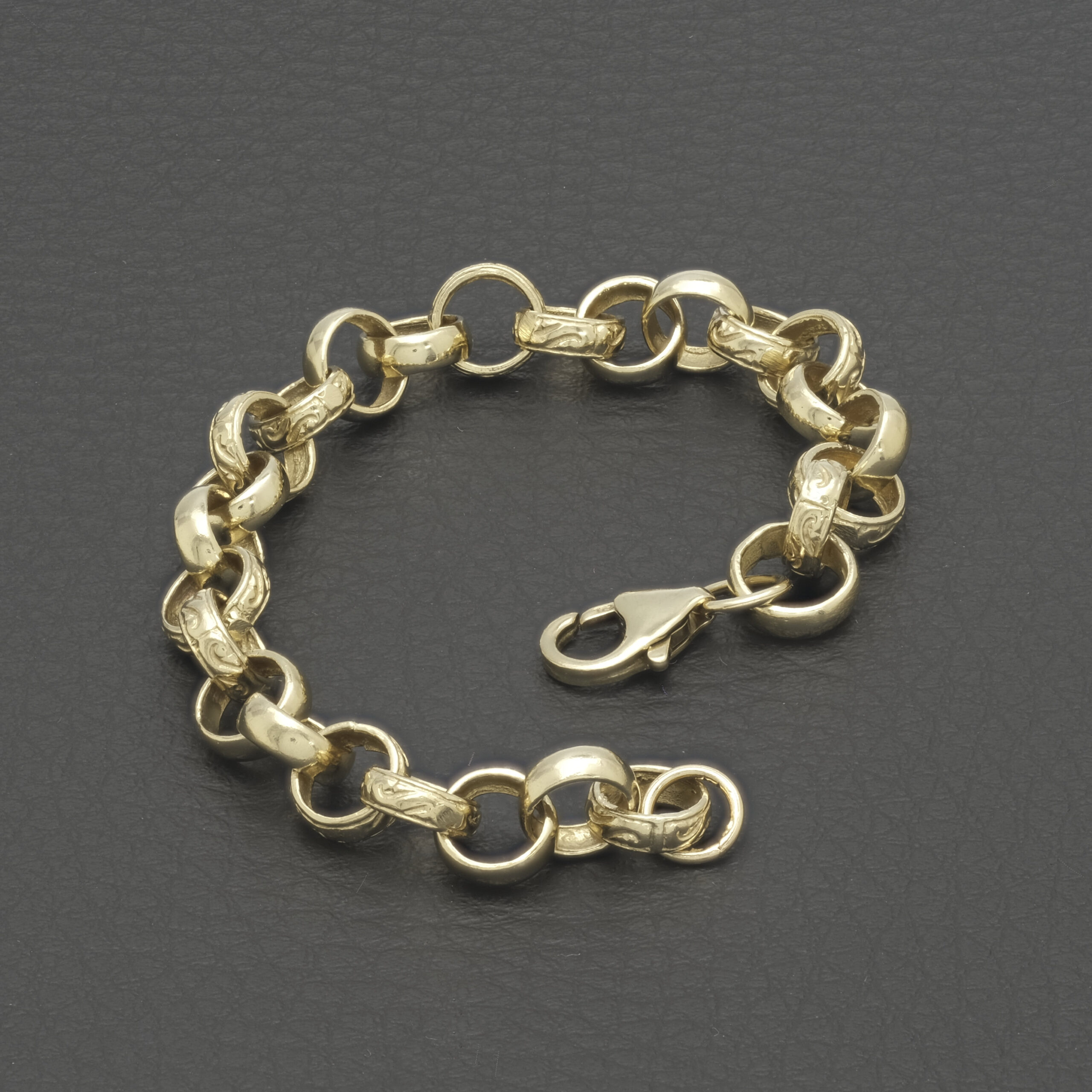 9ct Yellow Gold Patterned Belcher Bracelet 6.5" 7.5mm - Image 2