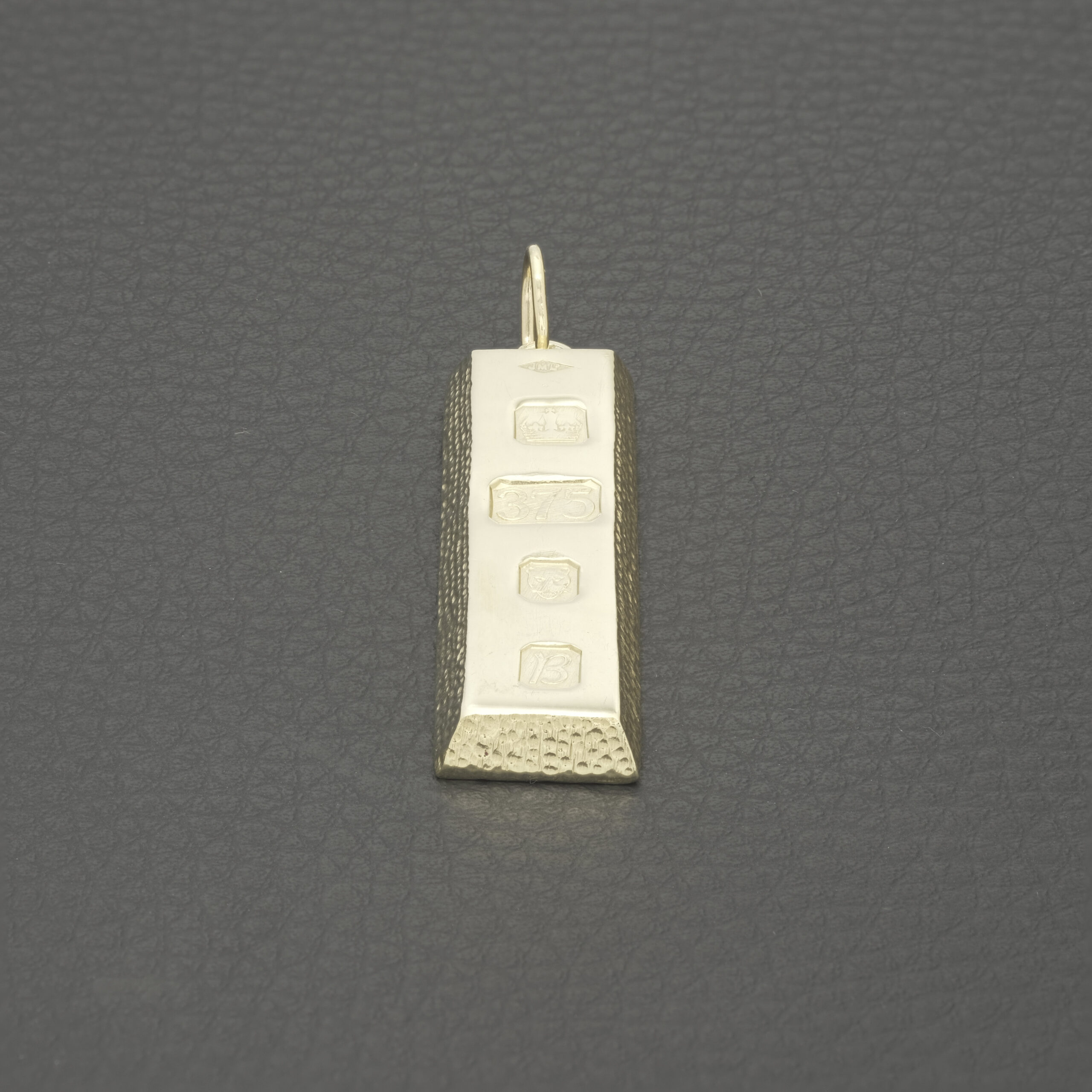 9ct Yellow Gold Ingot Pendant - Image 3