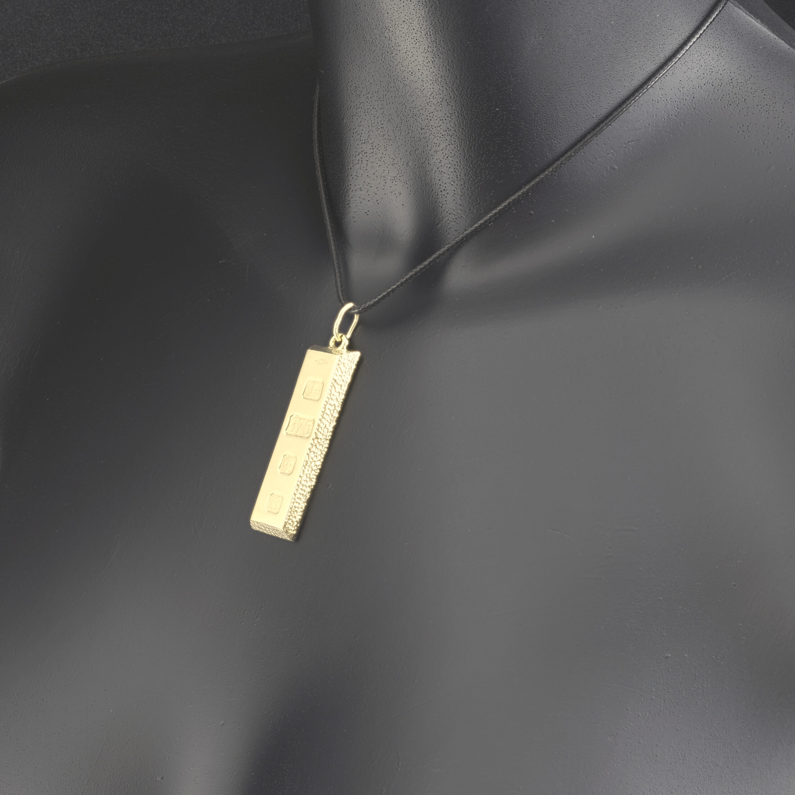 9ct Yellow Gold Ingot Pendant - Image 4