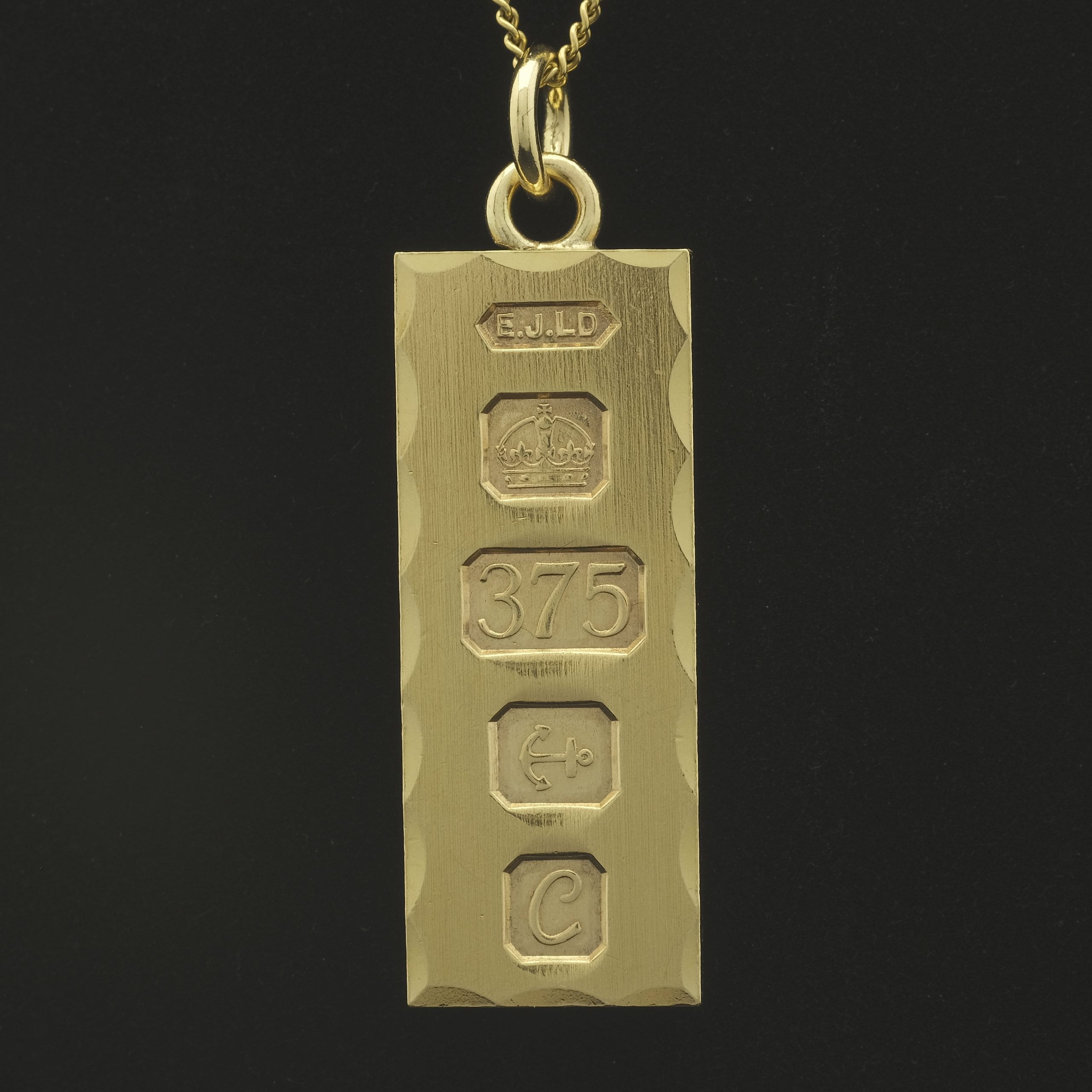 9ct Yellow Gold Ingot Pendant 