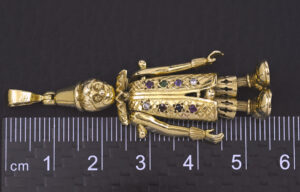 9ct Yellow Gold Gemstone Clown Pendant