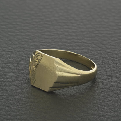 9ct Yellow Gold Signet Ring - Image 3