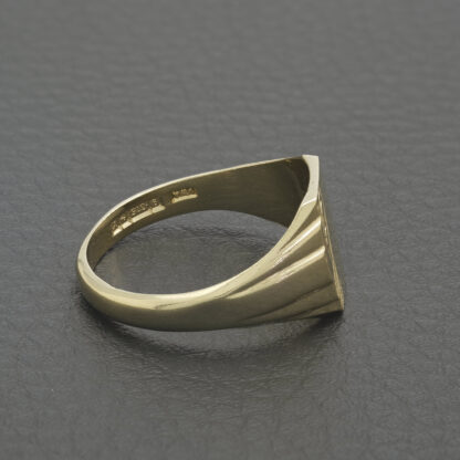 9ct Yellow Gold Signet Ring - Image 2