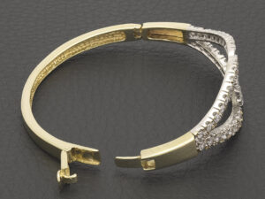 9ct Yellow Gold Gemstone Bangle
