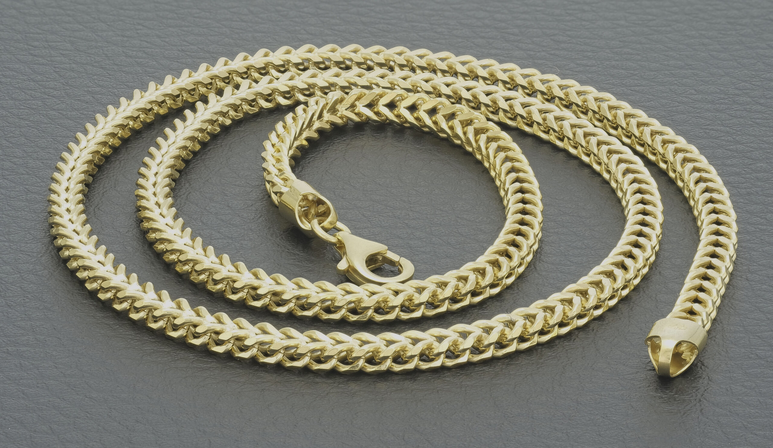 thumbnail image 2 of 9ct Yellow Gold Franco Chain Necklace – 22 Inch – UK Hallmarked – Made In Italy 2 of 5