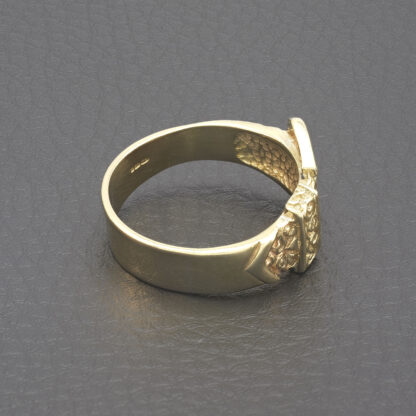 9ct Yellow Gold Buckle Ring - Image 3