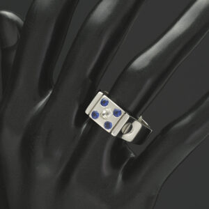 14ct White Gold 0.20ct Diamond And Sapphire Signet Ring