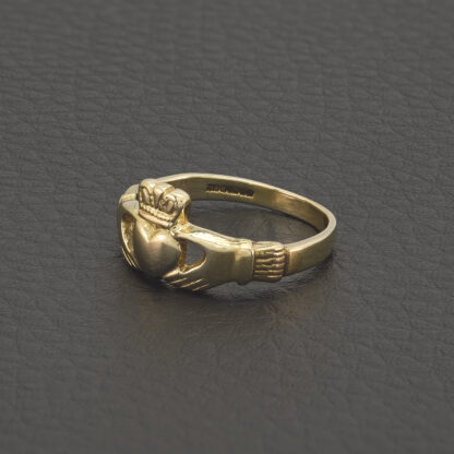 9ct Yellow Gold Claddagh Ring - Image 3