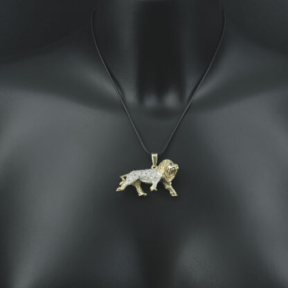 9ct Yellow Gold Lion Pendant - Image 3