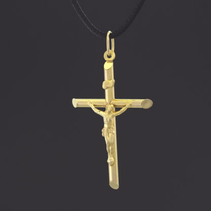 9ct Yellow Gold Jesus On A Cross Pendant - Image 2