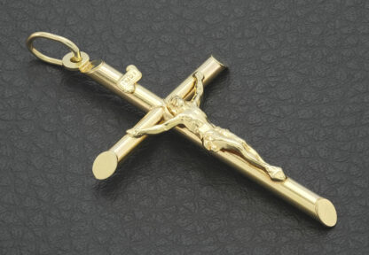 9ct Yellow Gold Jesus On A Cross Pendant - Image 4