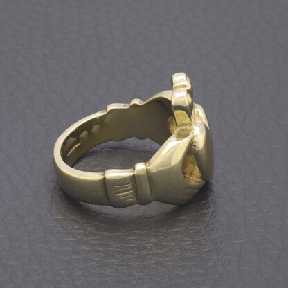 9ct Yellow Gold Claddagh Ring - Image 3