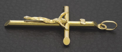 9ct Yellow Gold Jesus On A Cross Pendant - Image 3