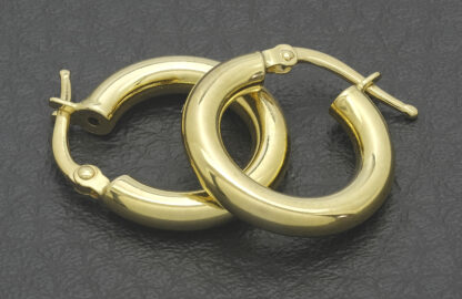 18ct Yellow Gold Hoop Earrings - Image 4