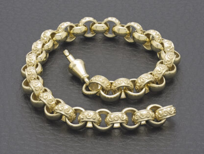 9ct Yellow Gold Patterned Belcher Bracelet 8" 7mm - Image 2