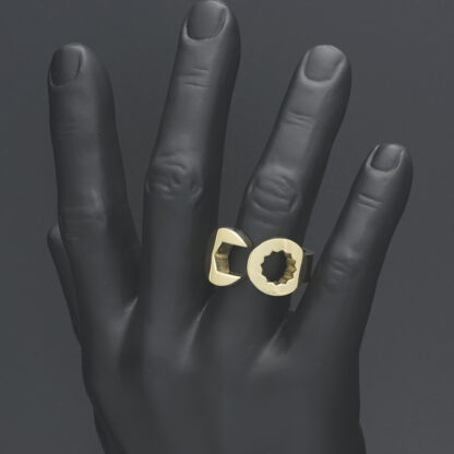 9ct Yellow Gold Spanner Ring - Image 4