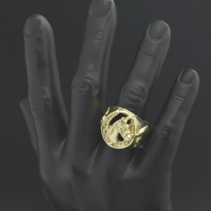 9ct Yellow Gold Horseshoe Ring - Image 2