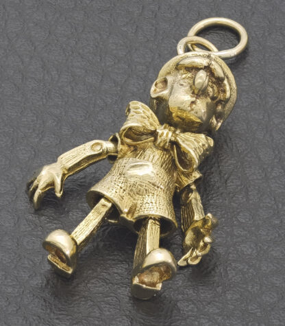 9ct Yellow Gold Pinocchio Pendant - Image 3