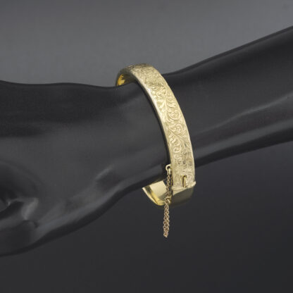 9ct Yellow Gold Fancy Pattern Bangle - Image 2