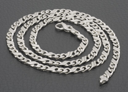 18ct White Gold Fancy Curb Chain 24" 4.5mm - Image 5