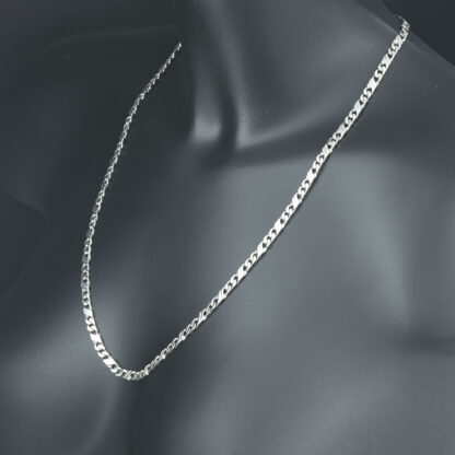 18ct White Gold Fancy Curb Chain 24" 4.5mm - Image 3