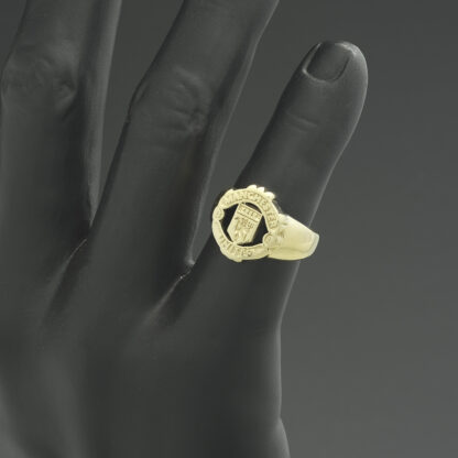 9ct Yellow Gold Manchester United Ring - Image 4