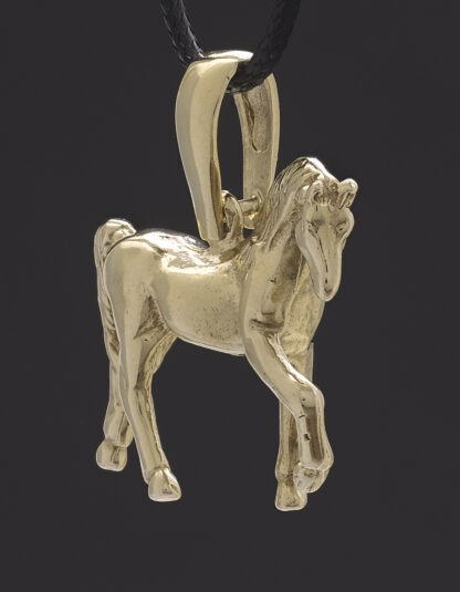 9ct Yellow Gold Horse Pendant - Image 3