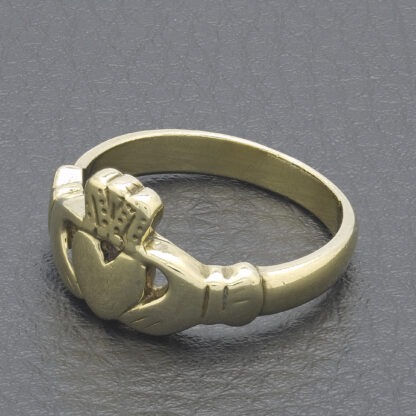9ct Yellow Gold Claddagh Ring - Image 3