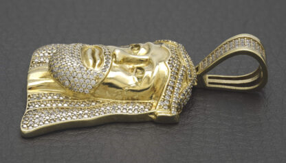 9ct Yellow Gold Gemstone Jesus Pendant - Image 3