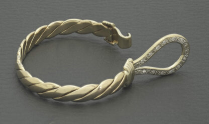 9ct Yellow Gold Gemstone Loop Bangle - Image 3