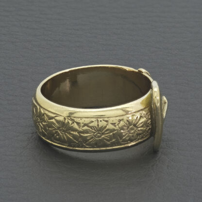 9ct Yellow Gold Buckle Ring - Image 2