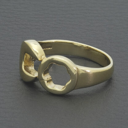 9ct Yellow Gold Spanner Ring - Image 3