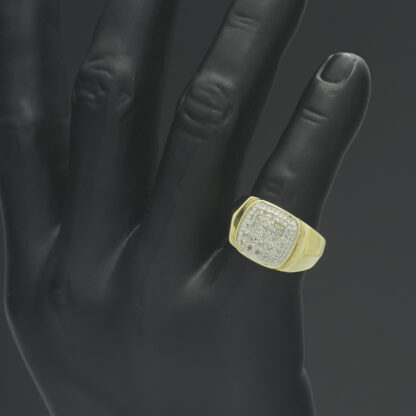 9ct Yellow Gold 0.25ct Diamond Signet Ring - Image 2