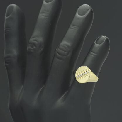 9ct Yellow Gold 0.09ct Diamond Signet Ring - Image 4