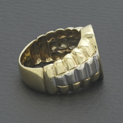 9ct Yellow Gold 0.08ct Diamond Signet Ring - Image 2