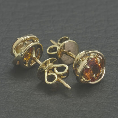 18ct Yellow Gold Citrene Stud Earrings - Image 2
