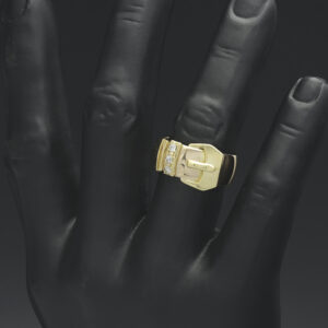 18ct Yellow Gold 0.12ct Diamond Buckle Ring