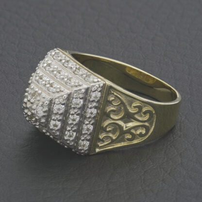 9ct Yellow Gold Gemstone Pyramid Ring - Image 3