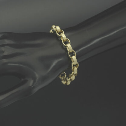 9ct Yellow Gold Patterned Belcher Bracelet 7" 9mm - Image 3