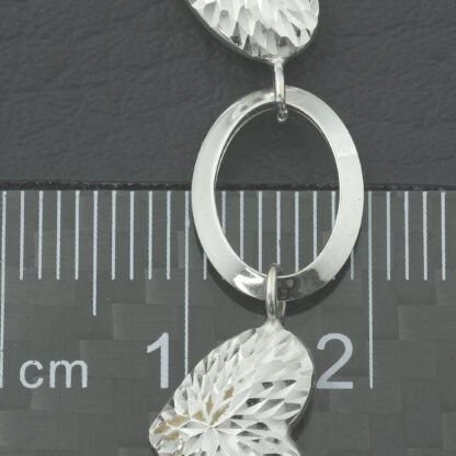 9ct White Gold Heart Link Bracelet 7" 9.5mm - Image 3
