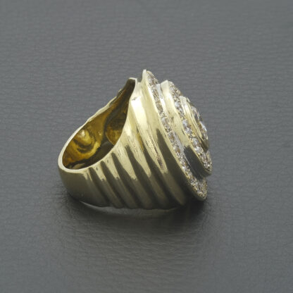 9ct Yellow Gold Gemstone Championship Style Ring - Image 4