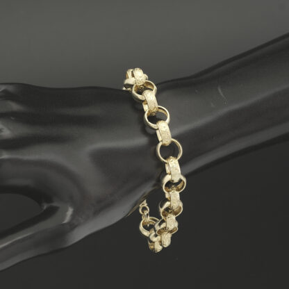 9ct Yellow Gold Patterned Belcher Bracelet 8'' 11mm - Image 2