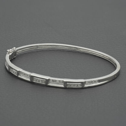 9ct White Gold Diamond Bangle - Image 4