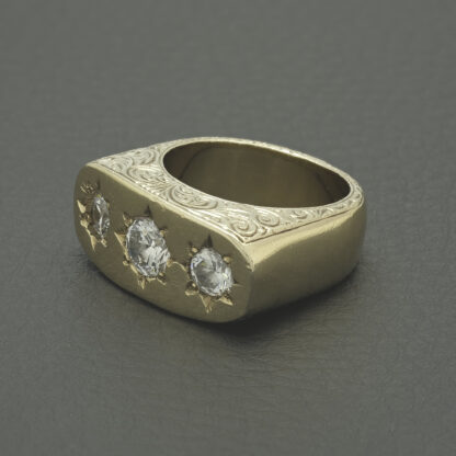 9ct Yellow Gold Gemstone 3 Stone Ring - Image 2