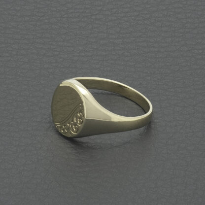 9ct Yellow Gold Signet Ring - Image 2