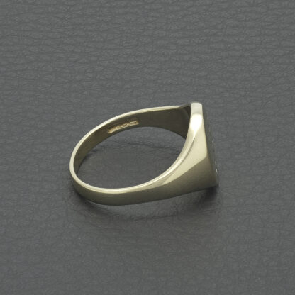 9ct Yellow Gold Signet Ring - Image 3