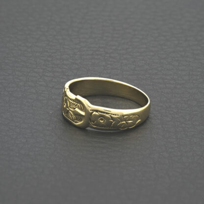9ct Yellow Gold Buckle Ring - Image 4