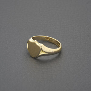 18ct Yellow Gold Signet Ring