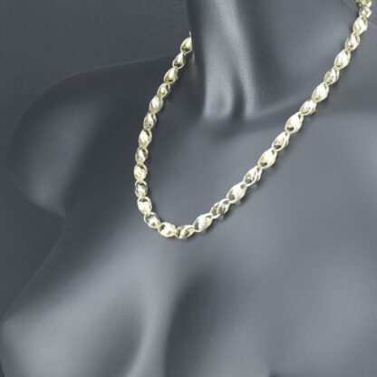 9ct Yellow Gold Tulip Chain 20" 7.5mm - Image 4