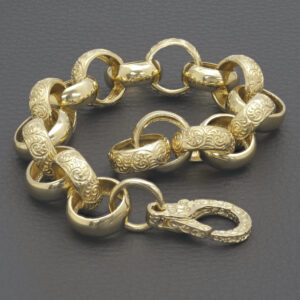 9ct Yellow Gold Patterned Belcher Bracelet 8.5&#8243; 16mm